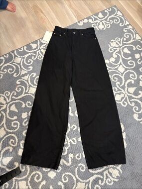 New with tags Dr denim jeans